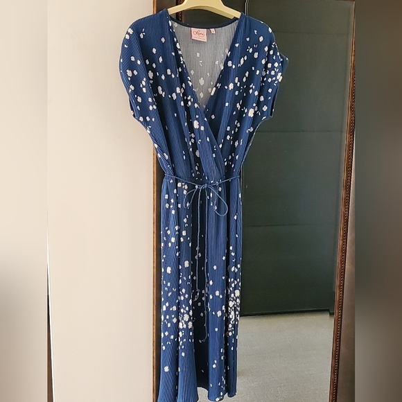 Leona Edminston Dresses & Skirts - Leona Edmiston Dress